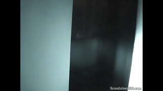 ���ន្លំនិធិសកលជិះមួយមេធំ