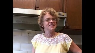 Mi polla no pueden resistir al encanto irresistible de una madura puta! Vol. 8