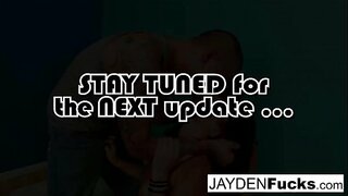 Het brunett knullar hennes vän